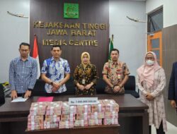 Terdakwa Penyalahgunaan Dana Bantuan PIP UMIKA Kembalikan Uang 7 Milyar ke Negara melalui Penuntut Umum
