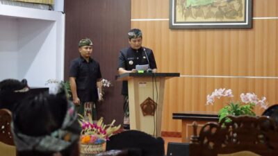 Pidato Perdana di Rapat Paripurna DPRD Jembrana, Bupati Kembang Kutip Ajaran Bung Karno 