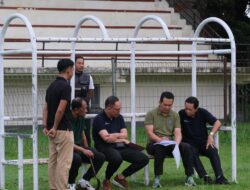 Bupati Kembang Perintahkan Langsung ke Dinas PUPRKP Jembrana untuk Tindaklanjuti Perbaikan Stadion Pecangakan